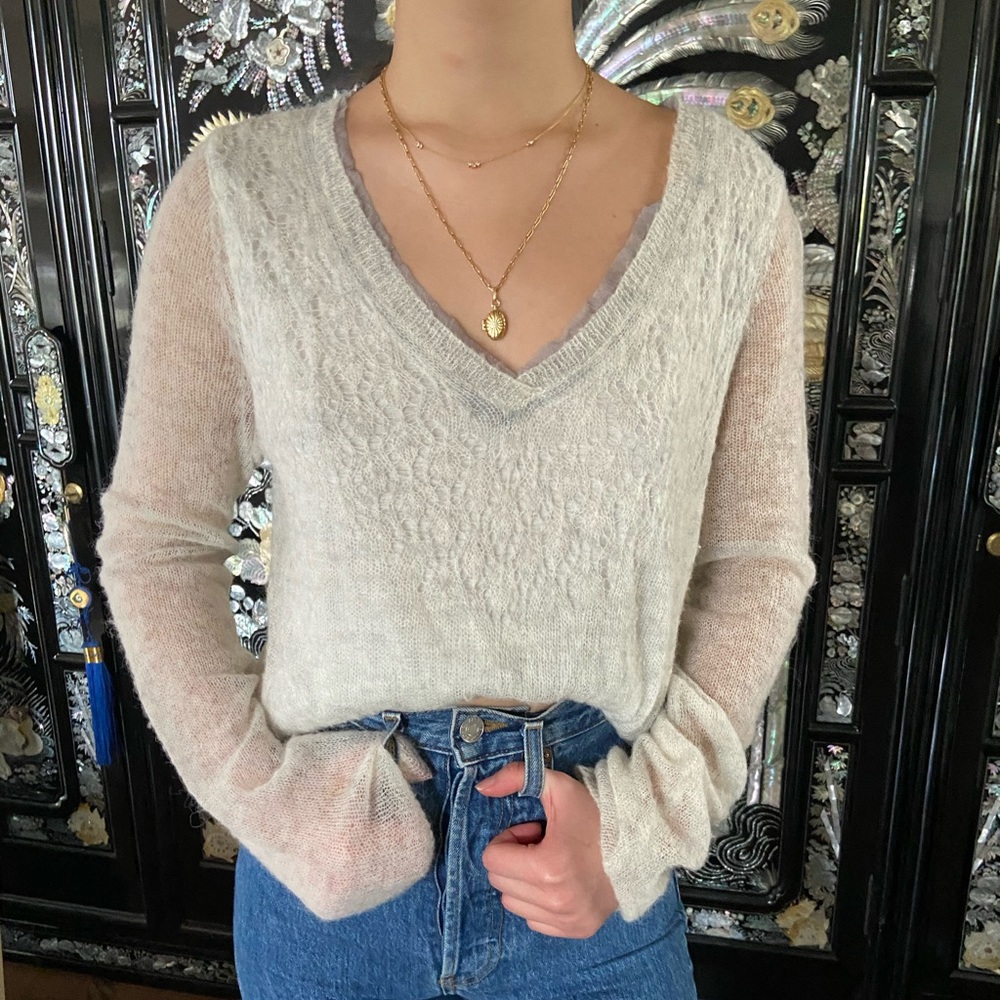 Light grey sweater